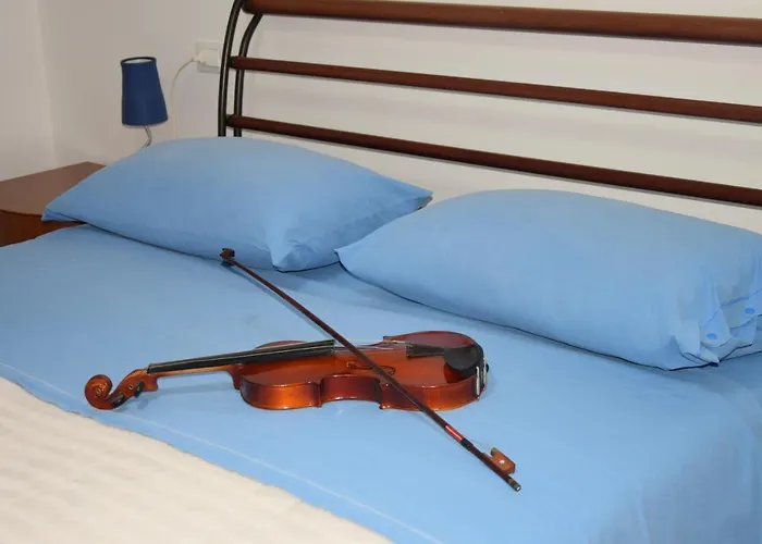 Sinfonia فندق مبيت وإفطار باسّانو ديل غرابّا